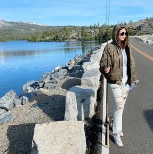 Meet your Posher, Vicky